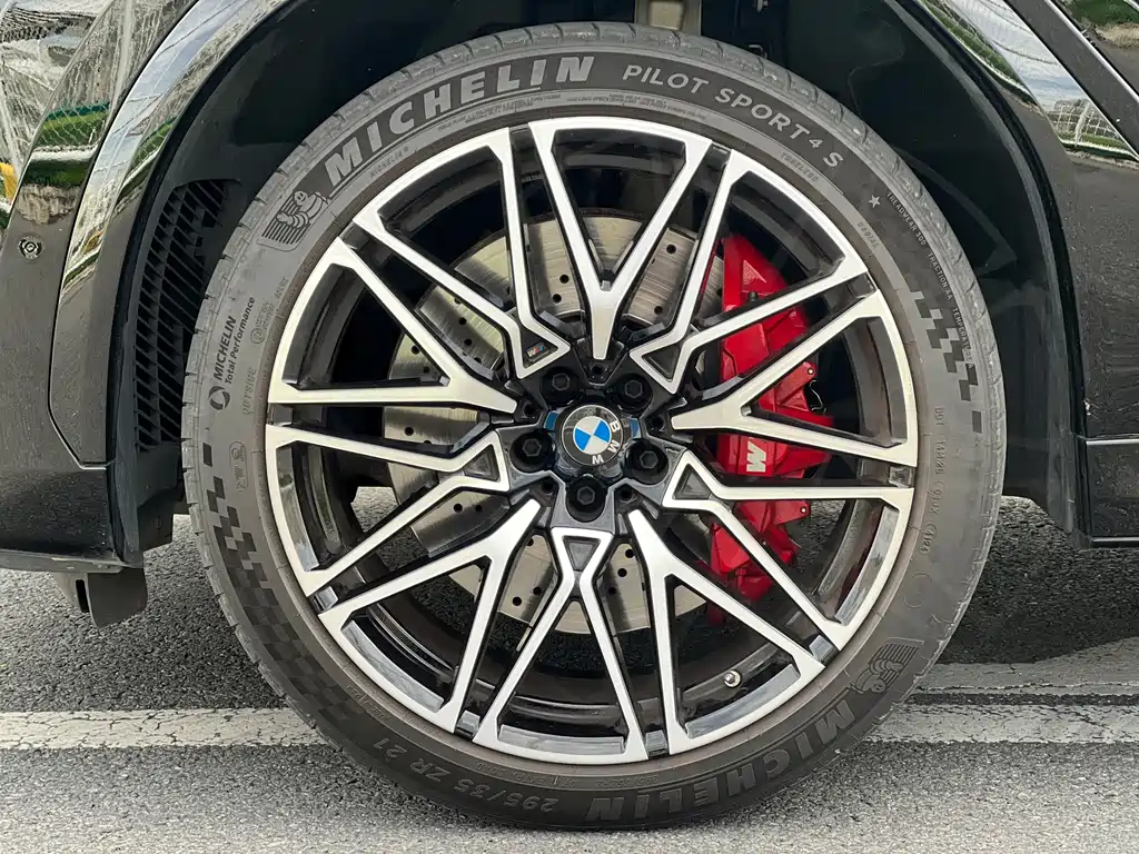 BMW X6 M — фото 8