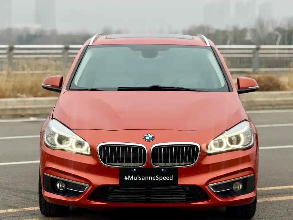 BMW 2 Series Active Tourer — фото 2