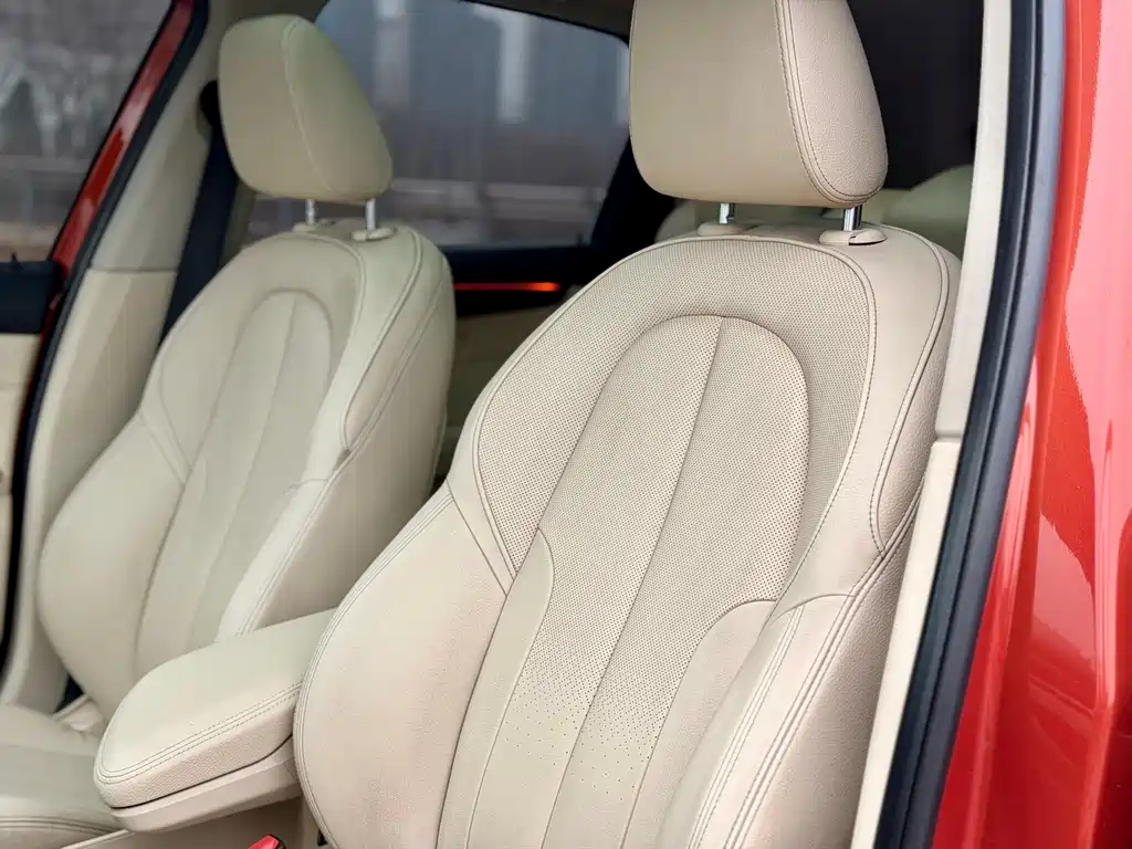BMW 2 Series Active Tourer — фото 6