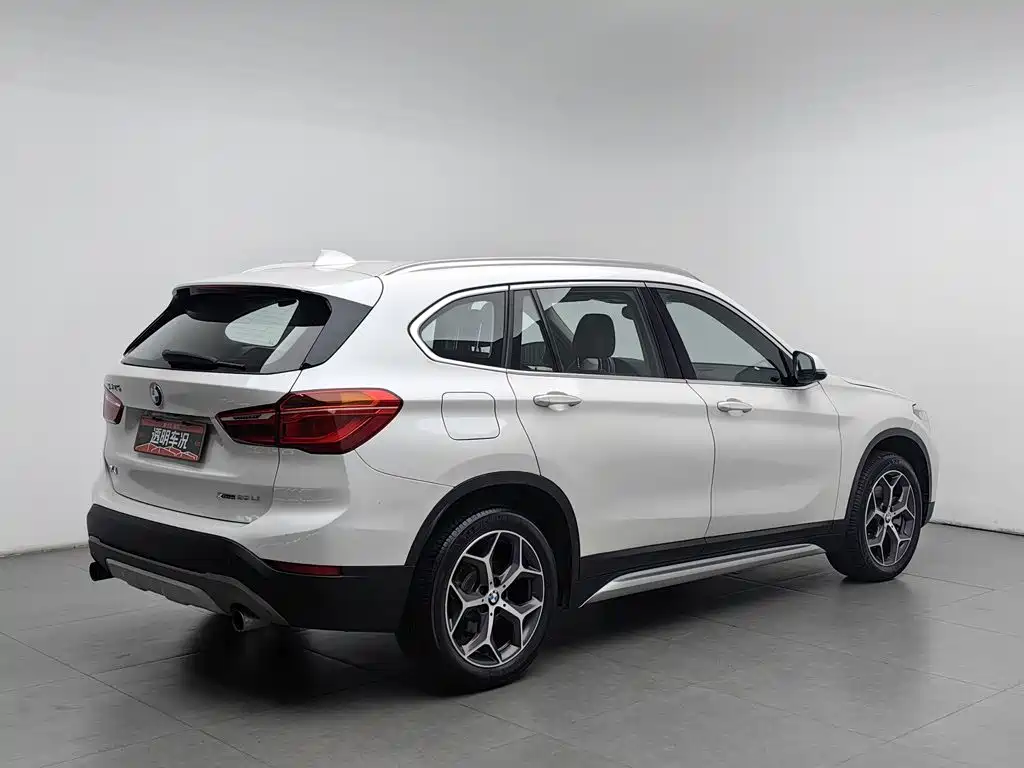 BMW X1 — фото 2