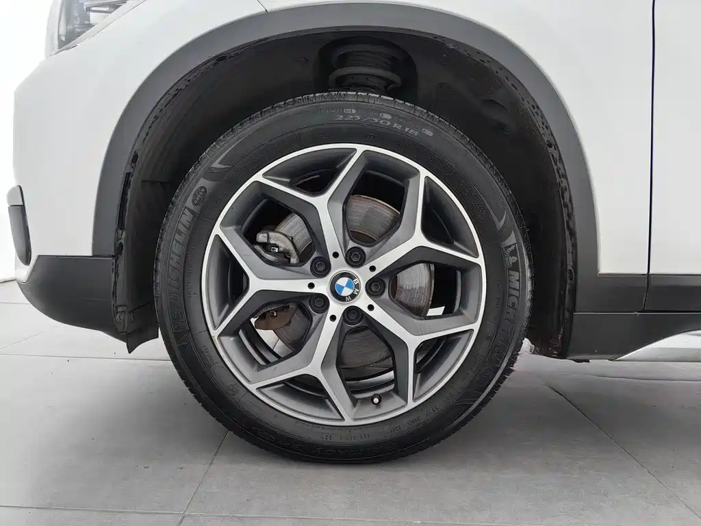 BMW X1 — фото 17