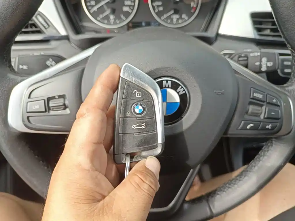 BMW X1 — фото 9