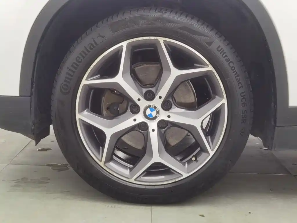 BMW X1 — фото 17