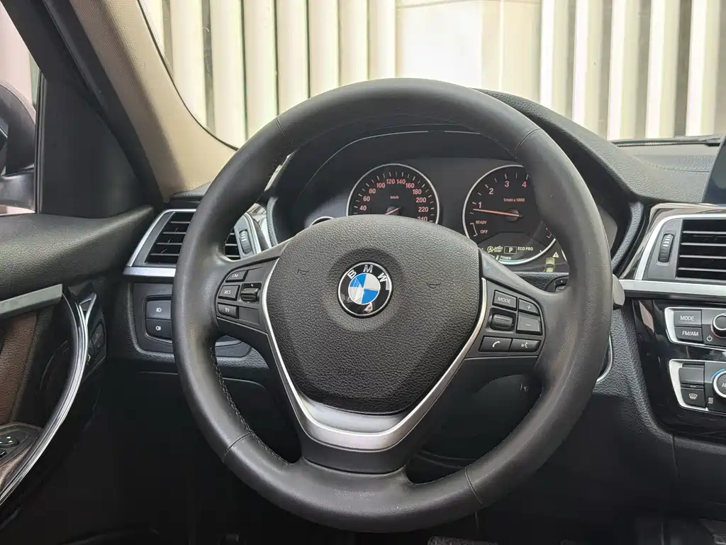 BMW 3 Series — фото 10