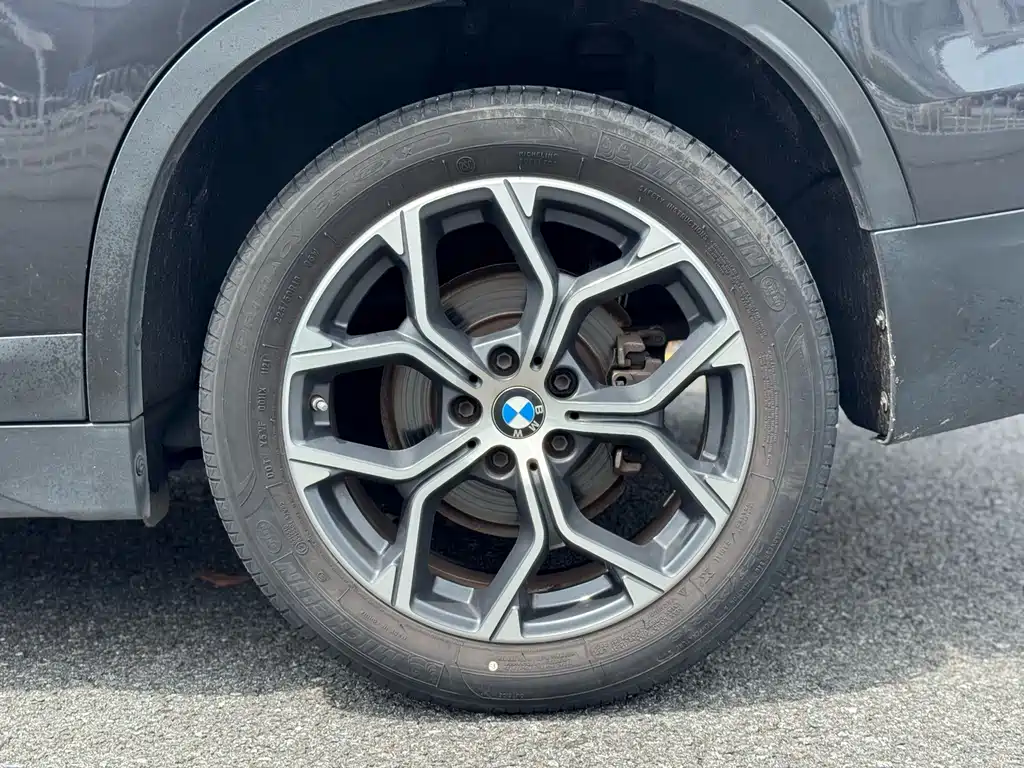 BMW X1 — фото 45
