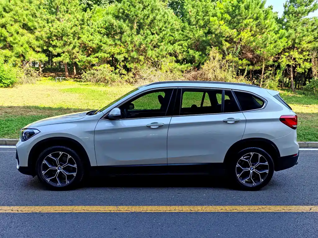 BMW X1 — фото 3
