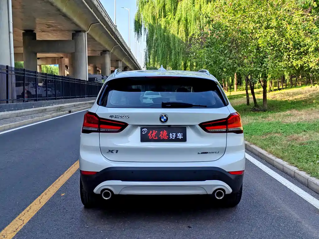 BMW X1 — фото 4