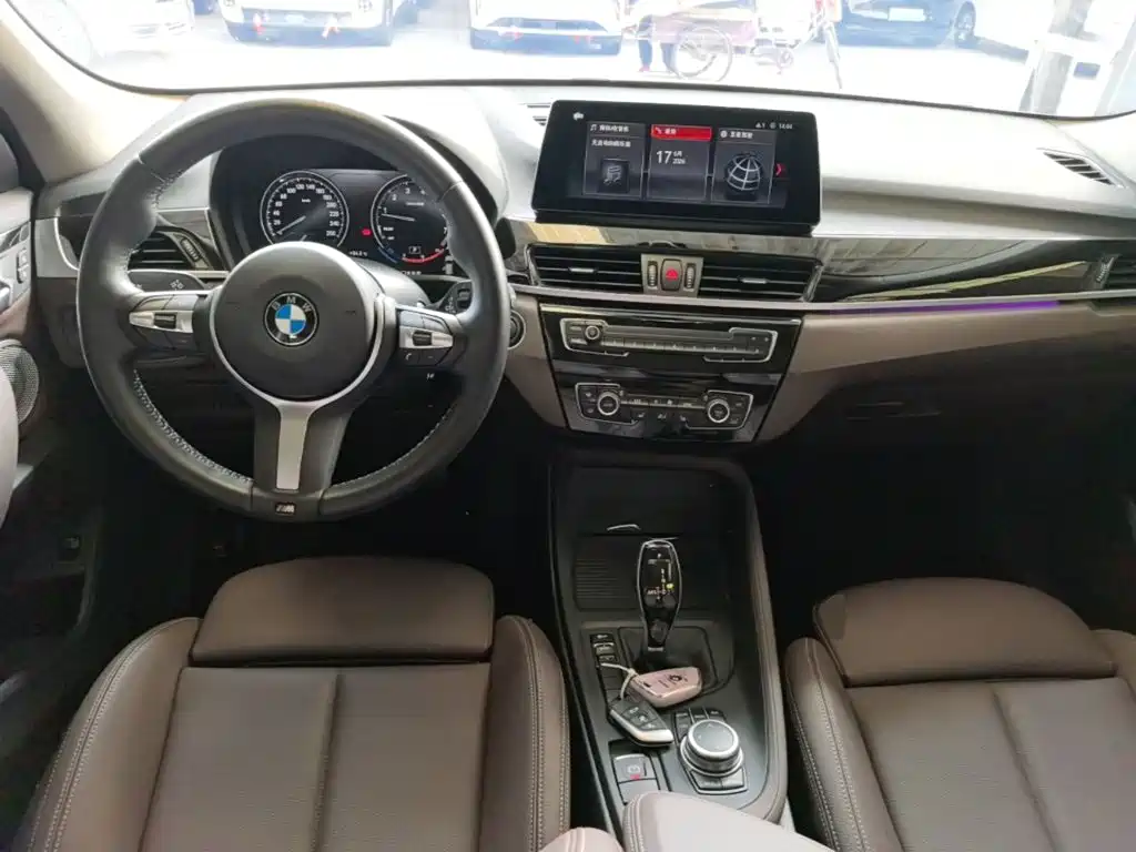 BMW X1 — фото 10