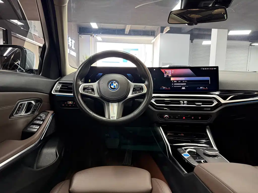 BMW i3 — фото 7