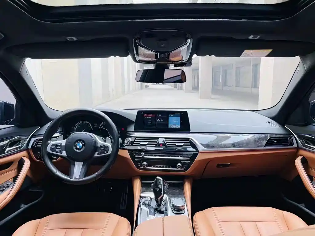 BMW 5 Series — фото 4