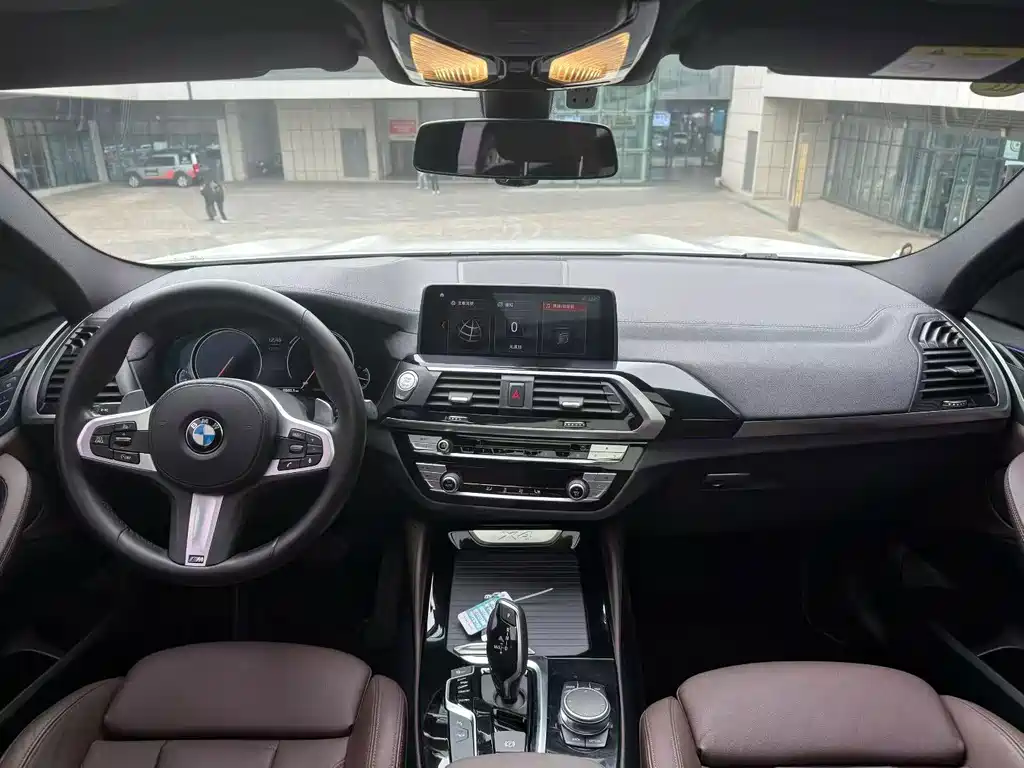 BMW X4 — фото 4
