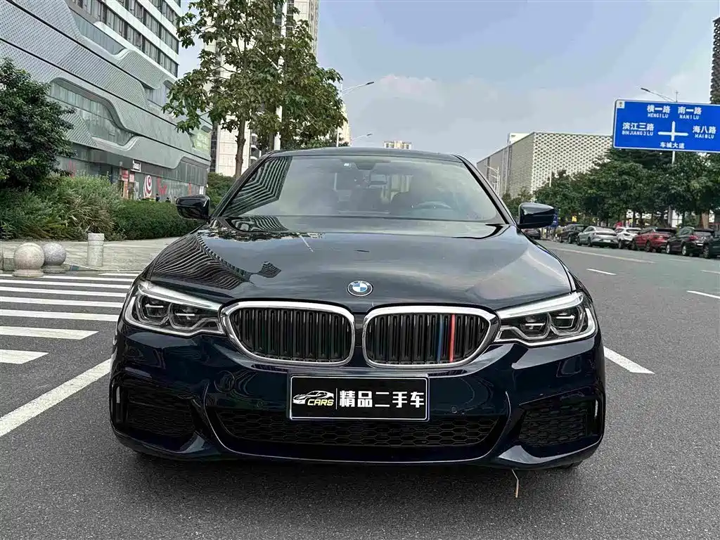 BMW 5 Series — фото 2