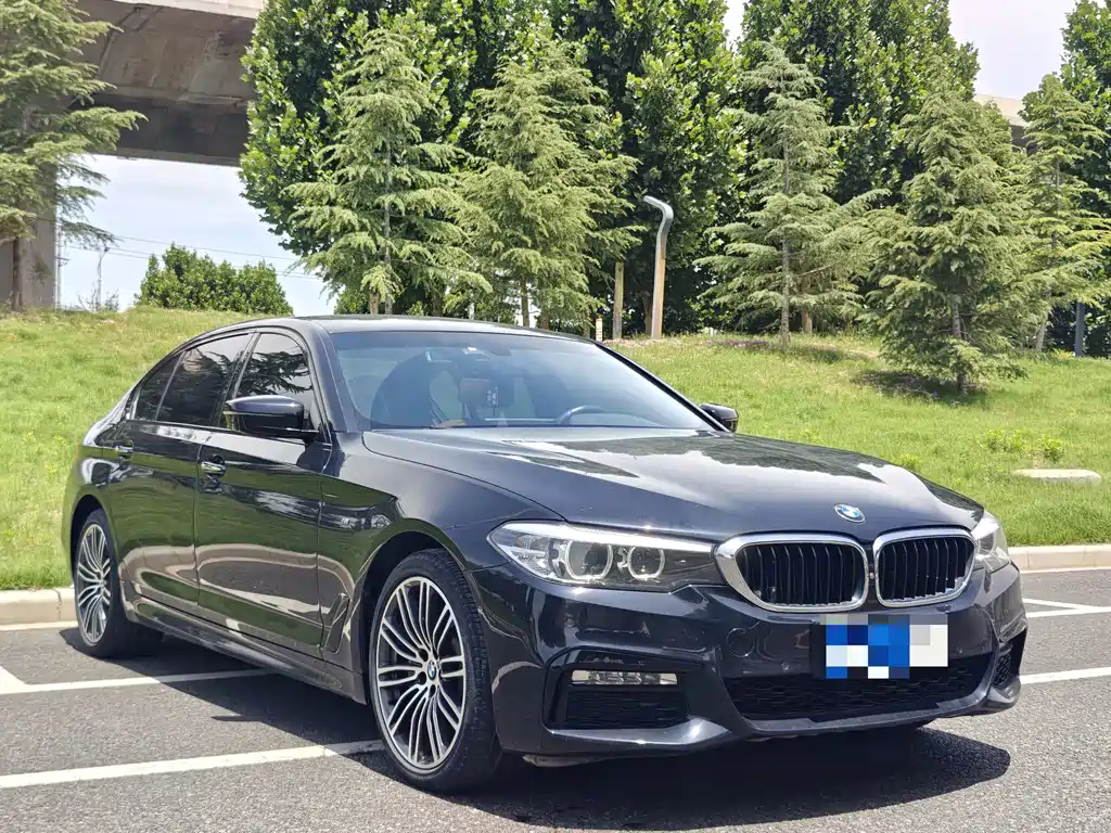 BMW 5 Series — фото 3