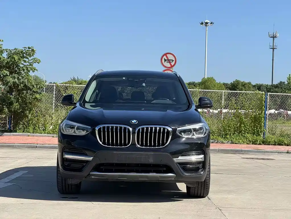 BMW X3 — фото 2