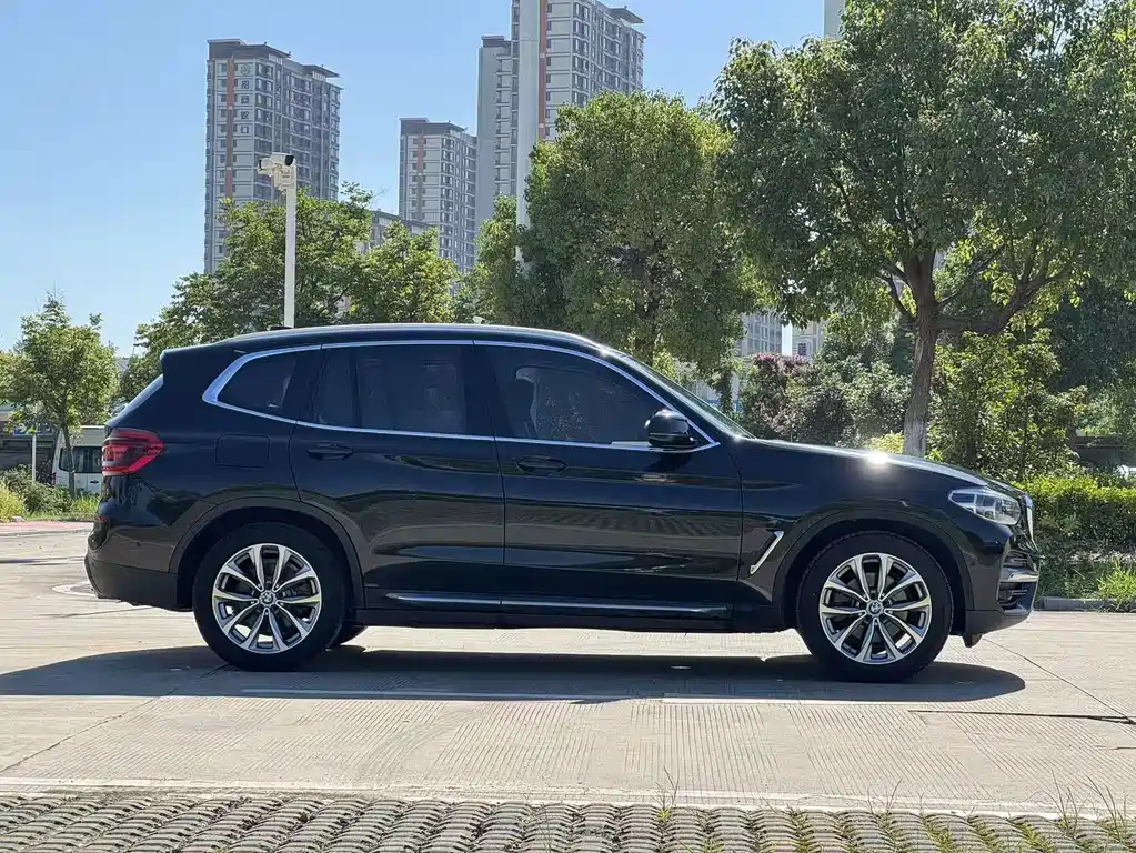 BMW X3 — фото 3