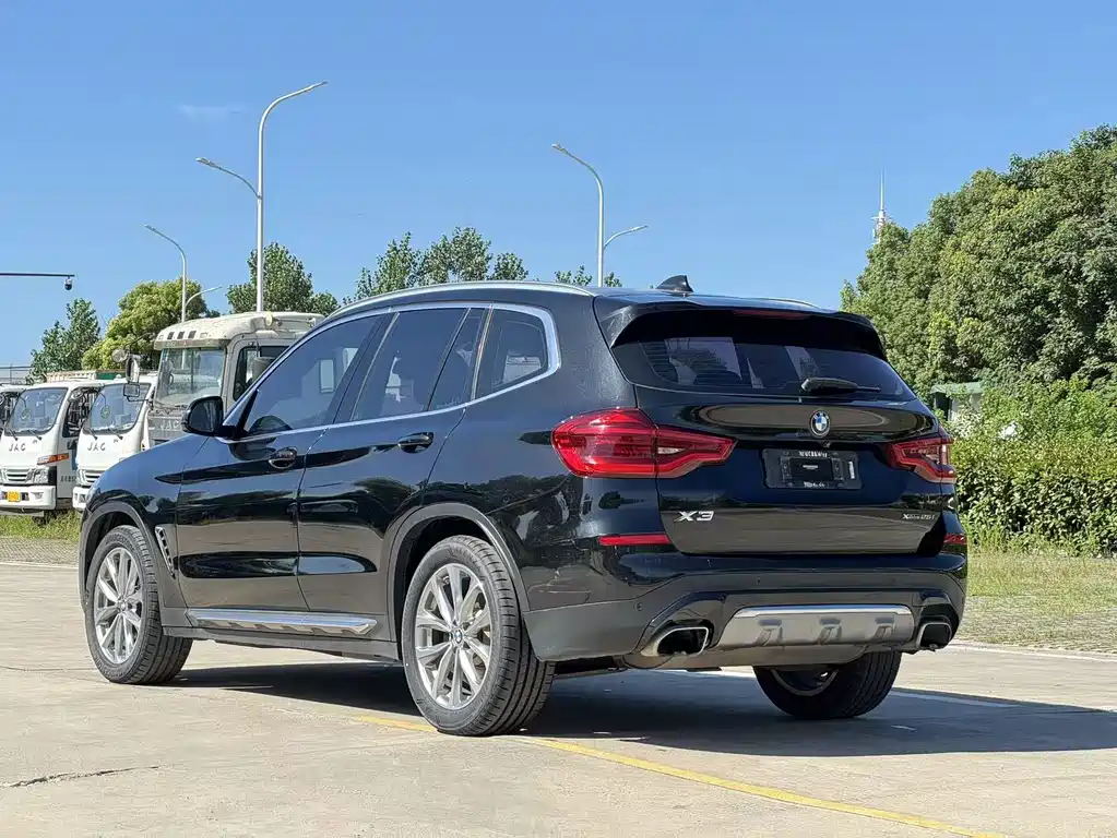 BMW X3 — фото 4