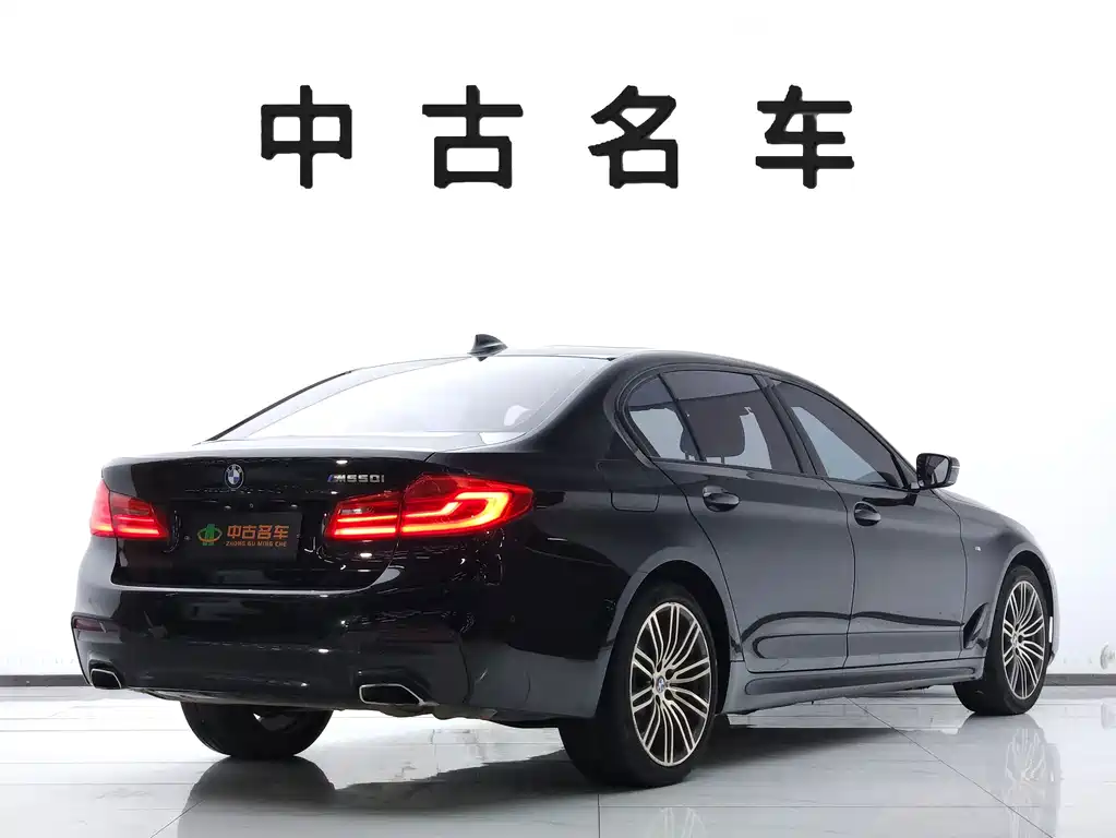 BMW 5 Series — фото 4