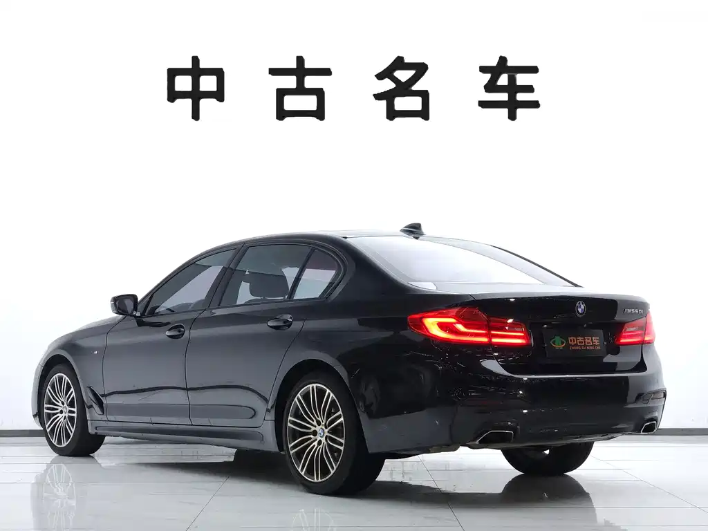 BMW 5 Series — фото 6