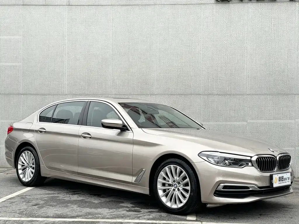 BMW 5 Series — фото 3
