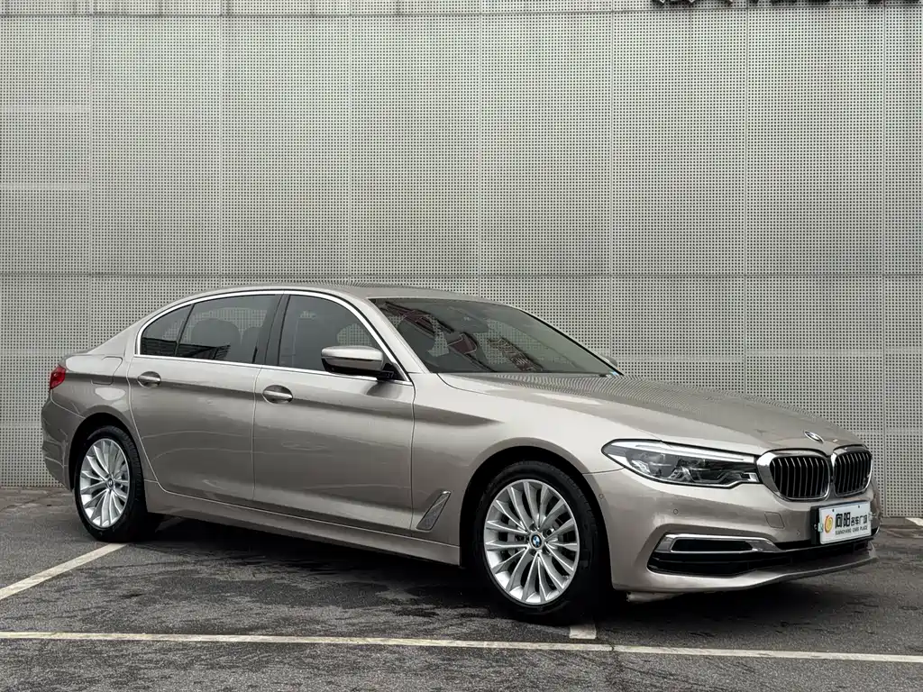 BMW 5 Series — фото 48