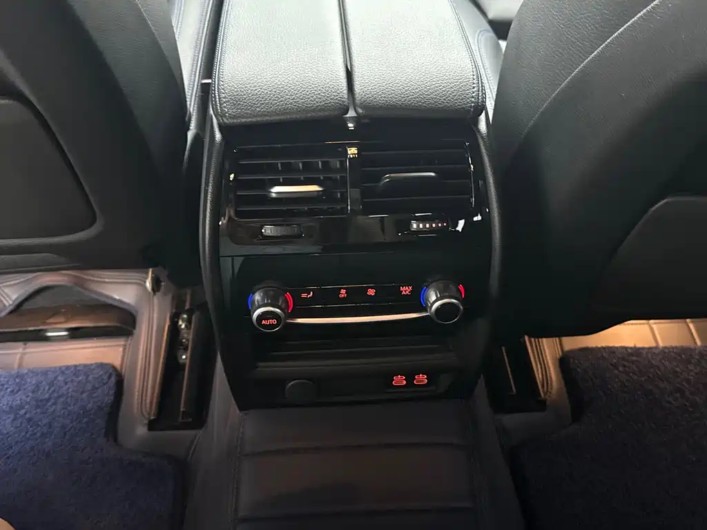 BMW 6 Series GT — фото 17