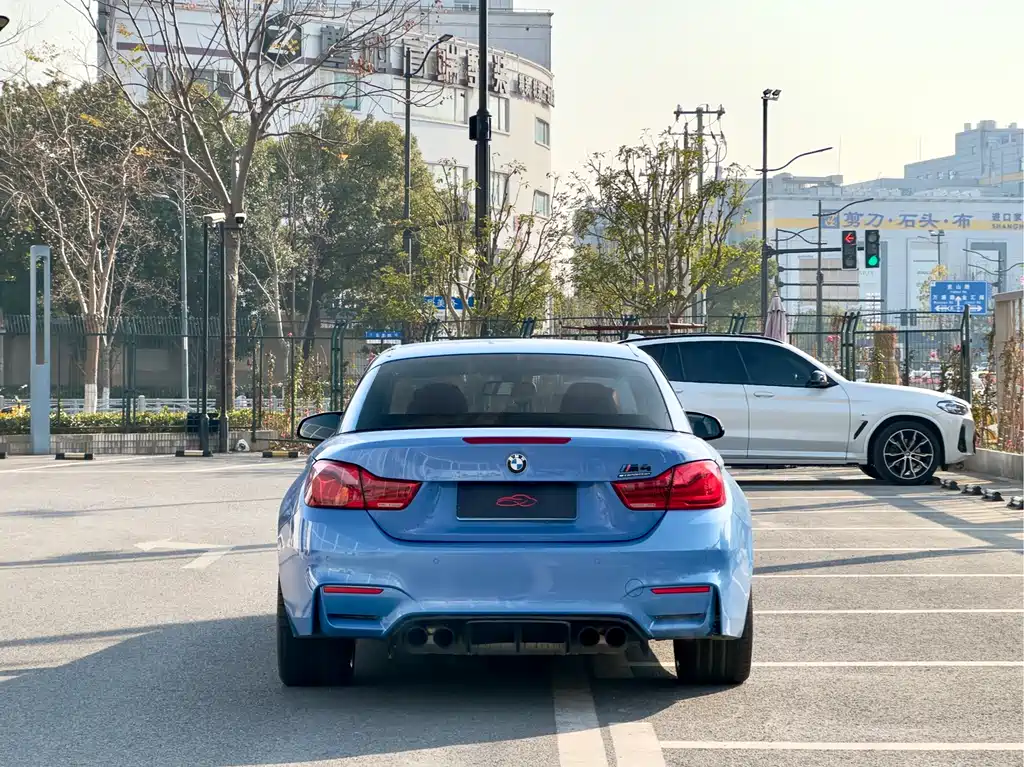 BMW M4 — фото 4