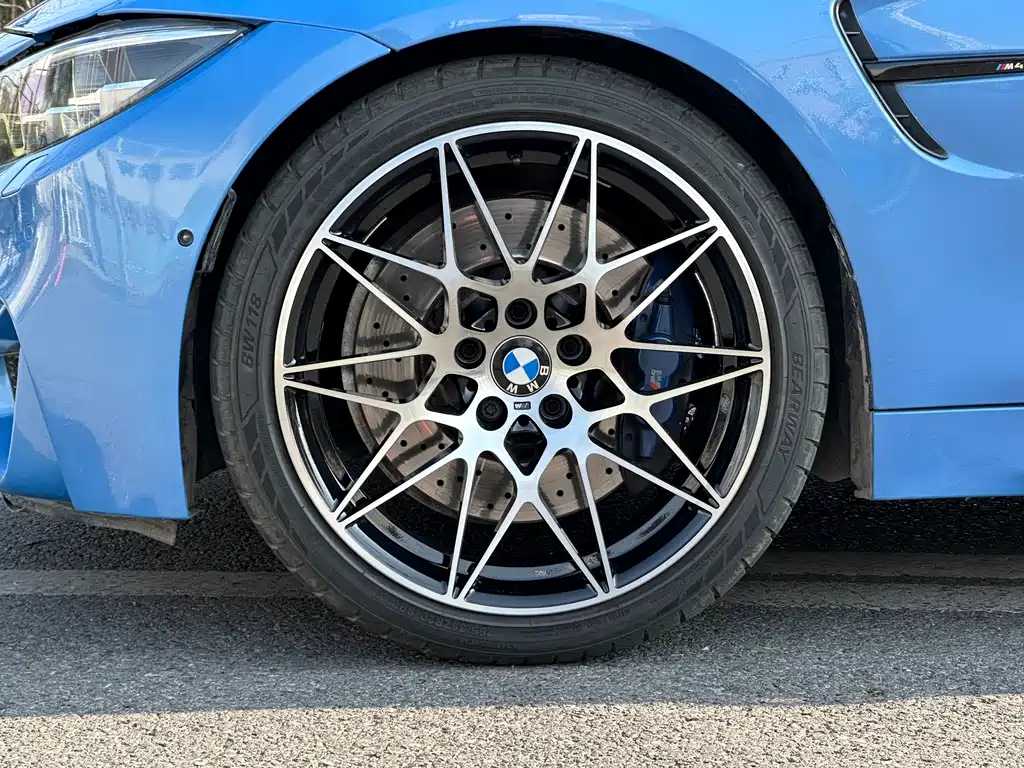 BMW M4 — фото 8