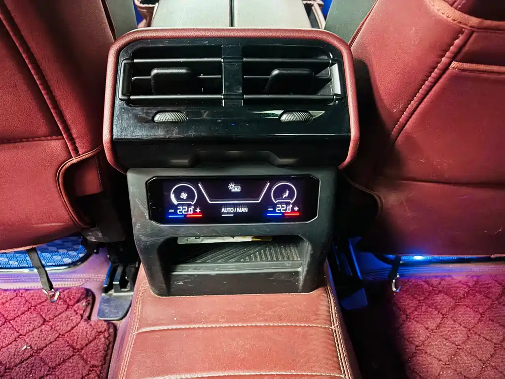 BMW 5 Series — фото 19