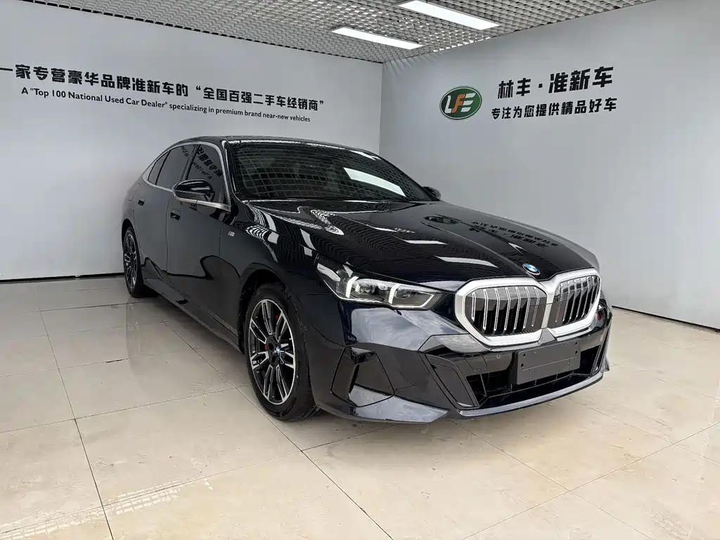 BMW 5 Series — фото 4