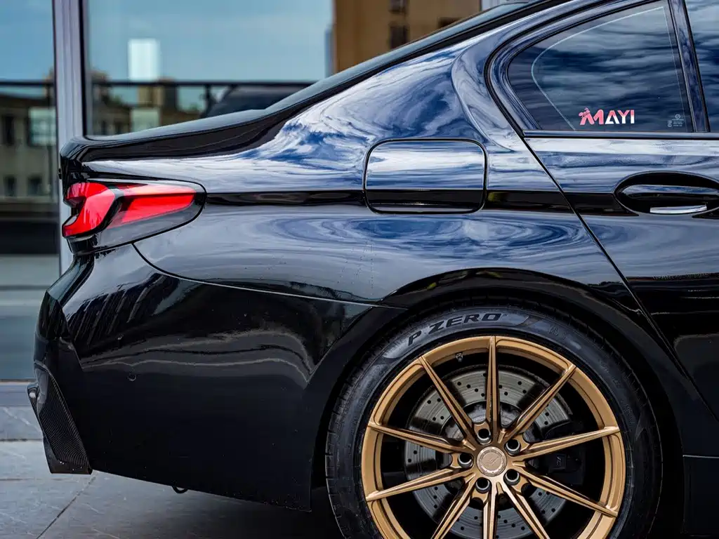 BMW M5 — фото 4