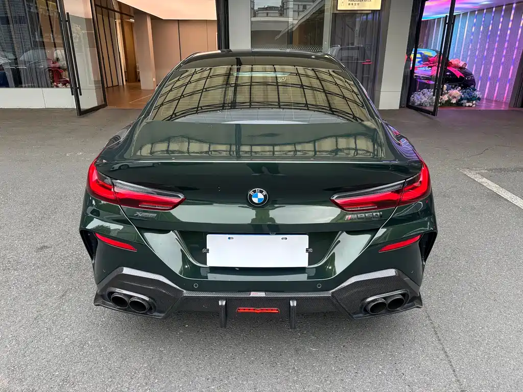 BMW 8 Series — фото 4