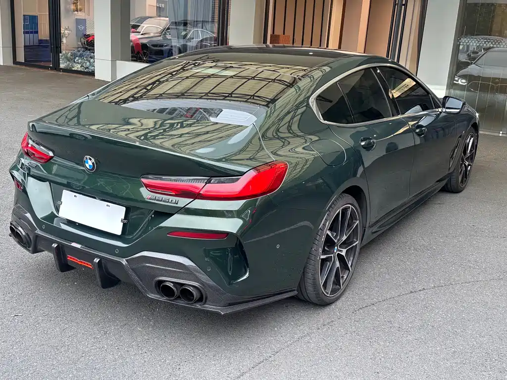 BMW 8 Series — фото 5