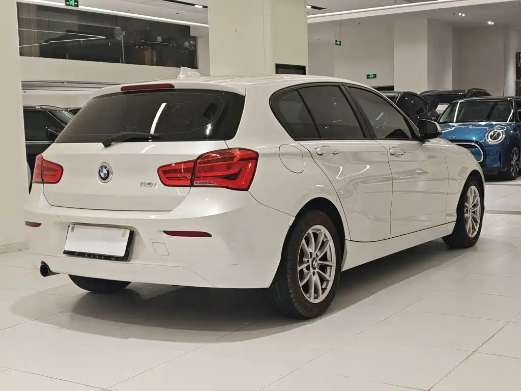 BMW 1 Series (Import) — фото 8