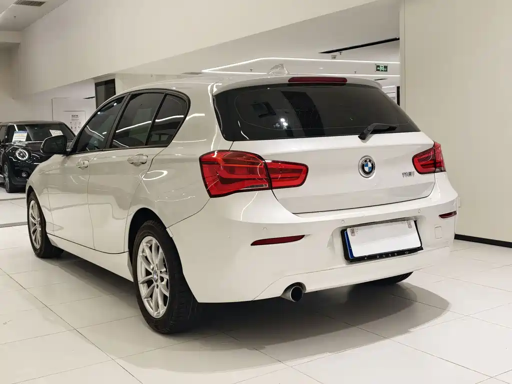 BMW 1 Series (Import) — фото 10