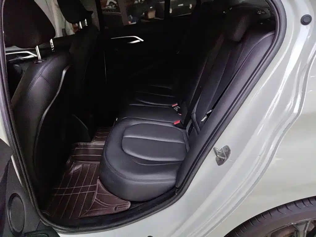 BMW 1 Series — фото 17