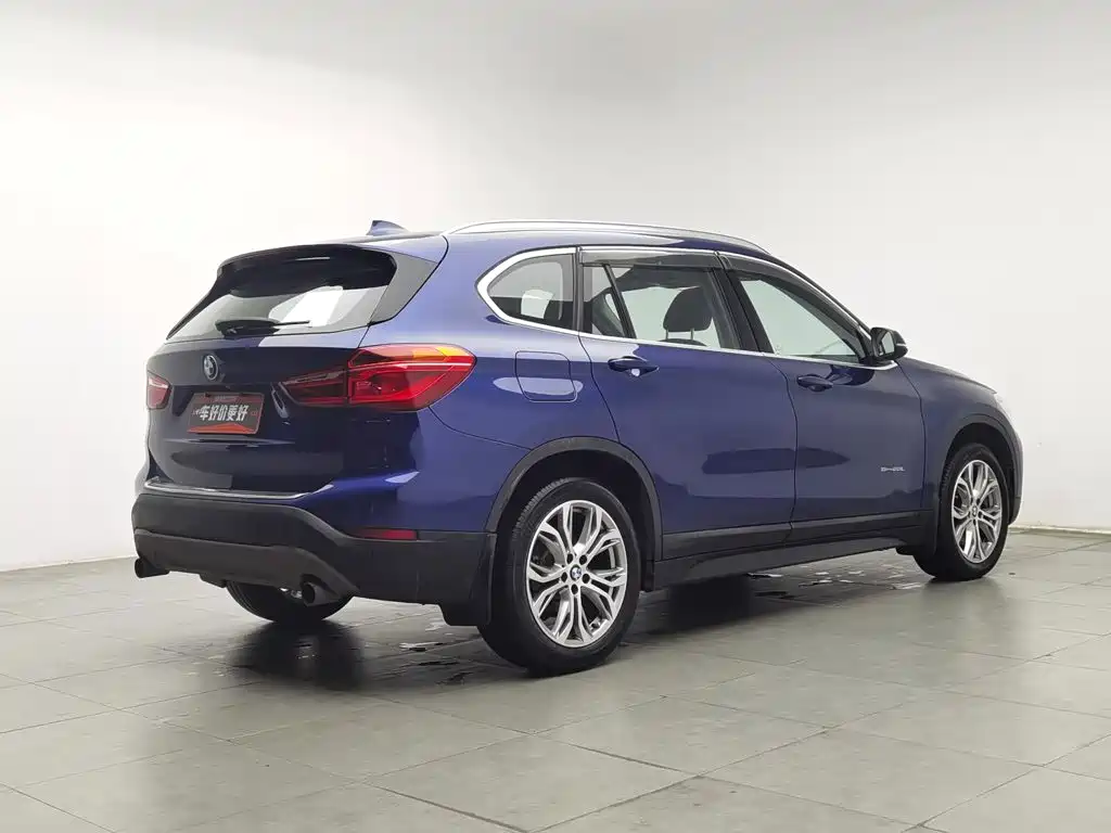 BMW X1 — фото 2