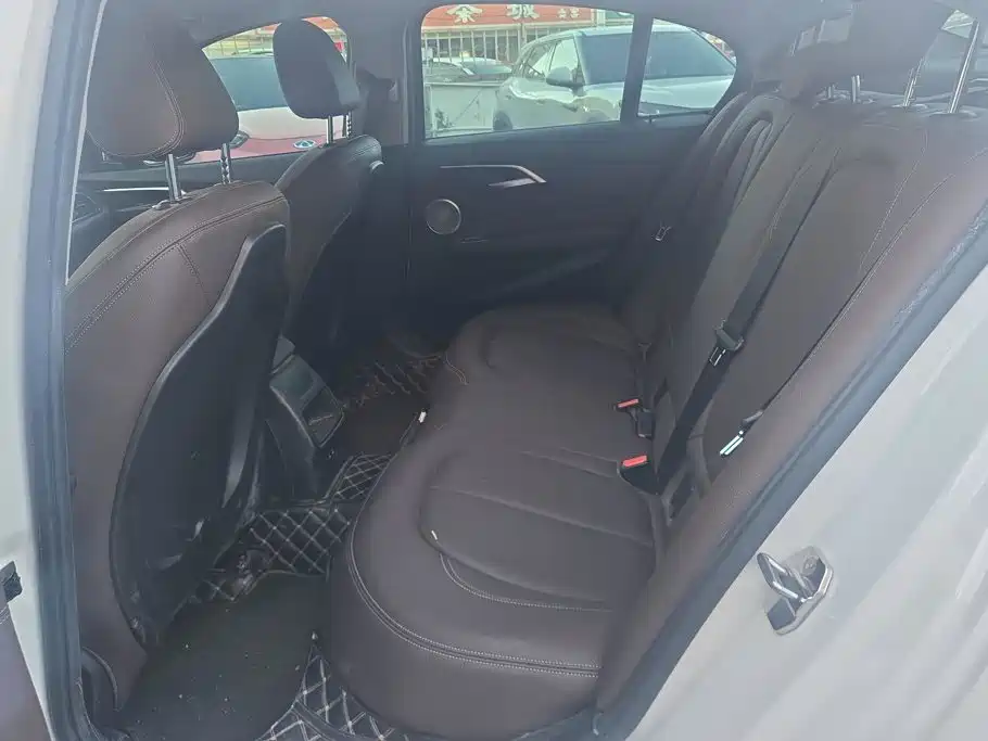 BMW 1 Series — фото 11