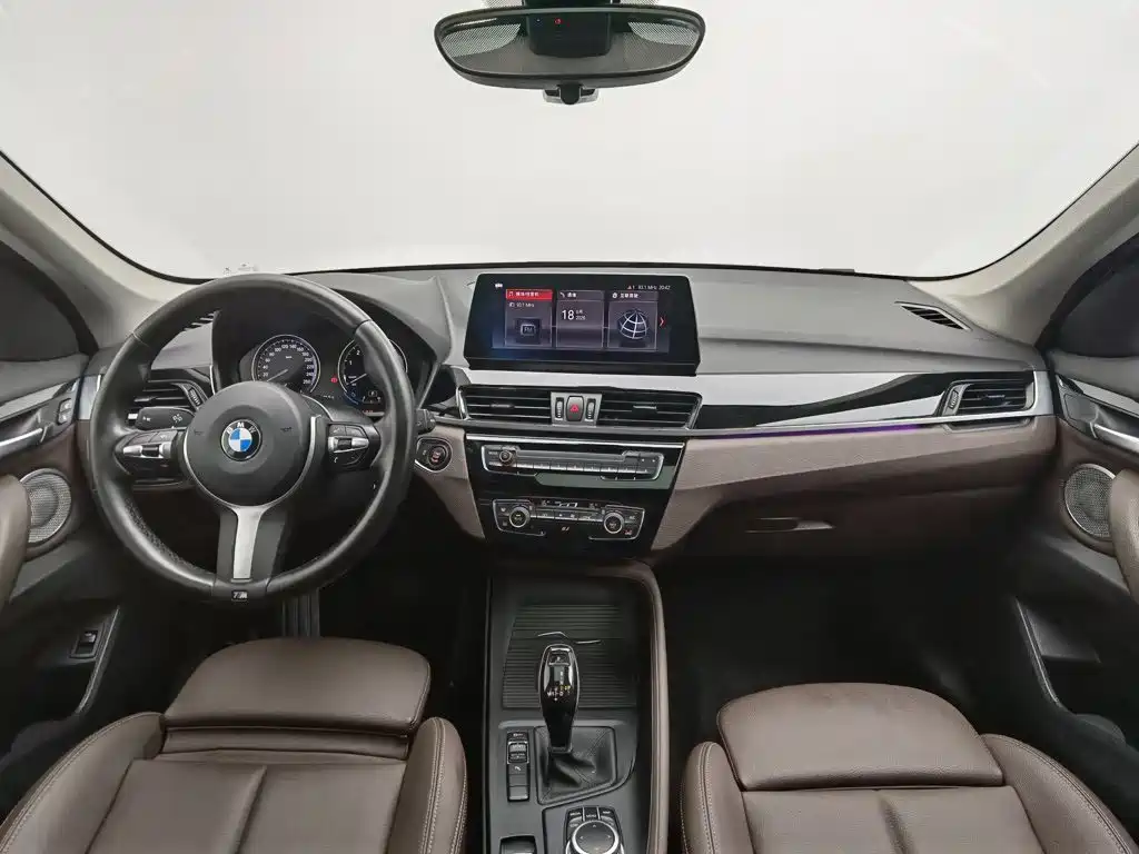 BMW X1 — фото 5