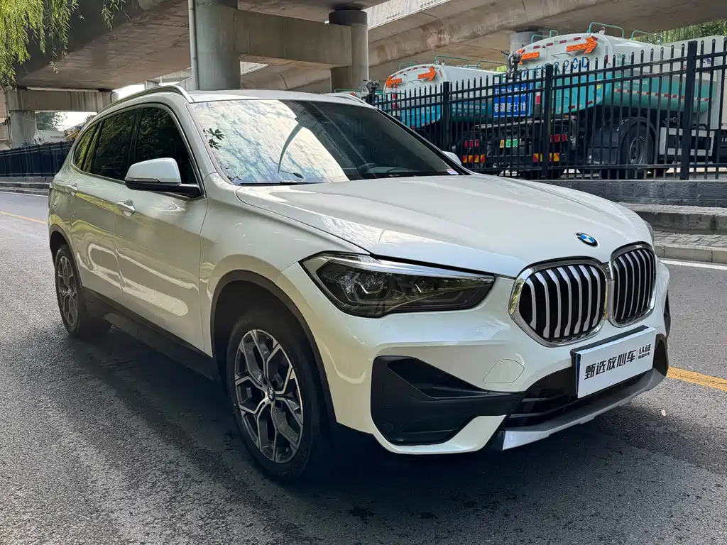 BMW X1 — фото 3