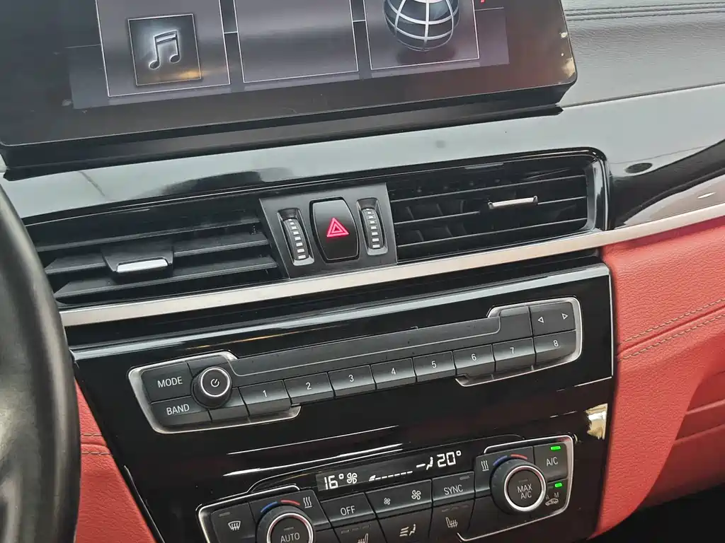 BMW X2 — фото 23