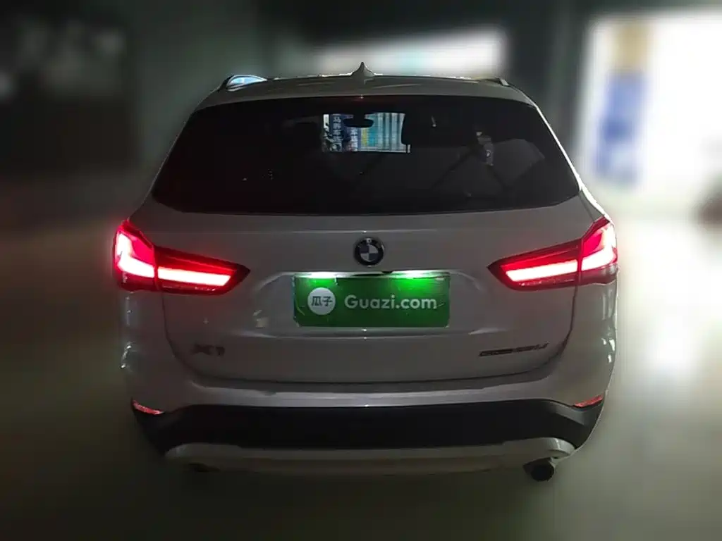 BMW X1 — фото 8