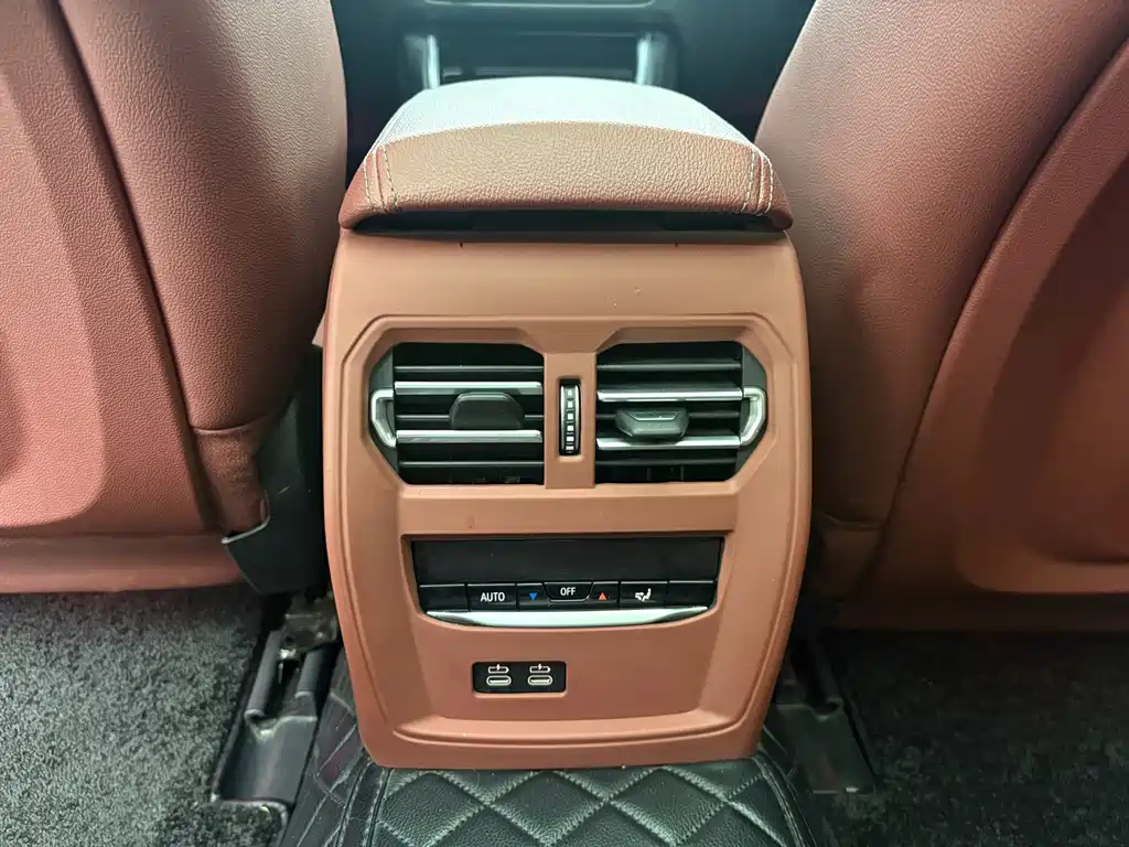 BMW i3 — фото 11