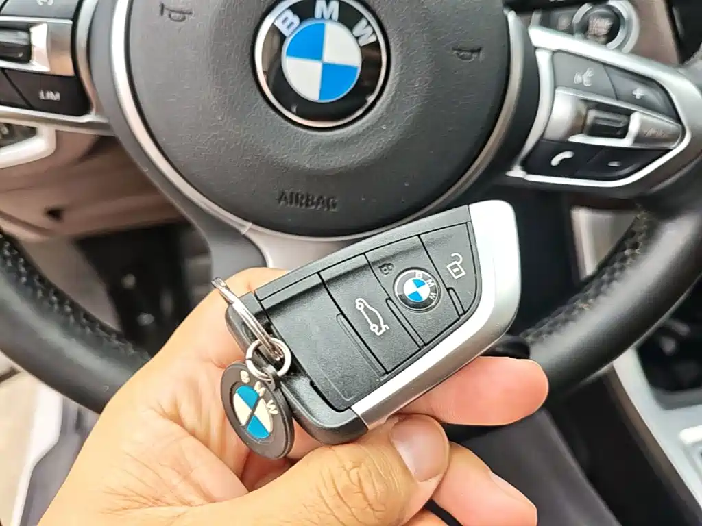 BMW X1 — фото 9