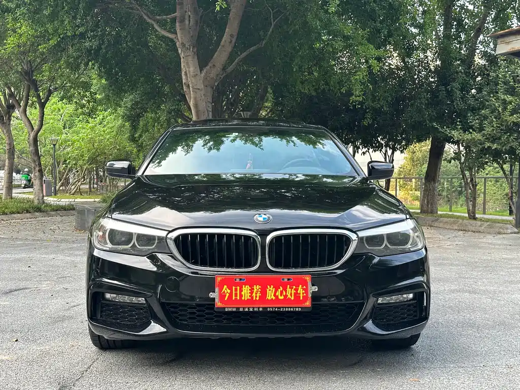 BMW 5 Series — фото 2