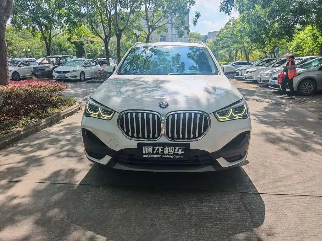 BMW X1 — фото 2