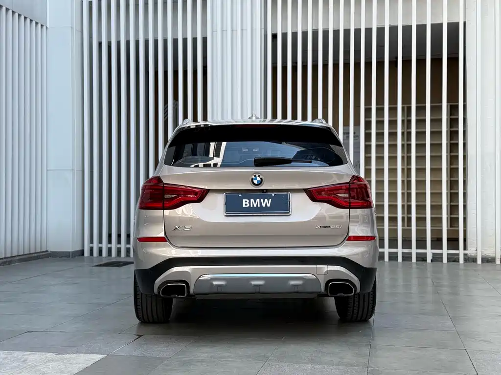 BMW X3 — фото 11