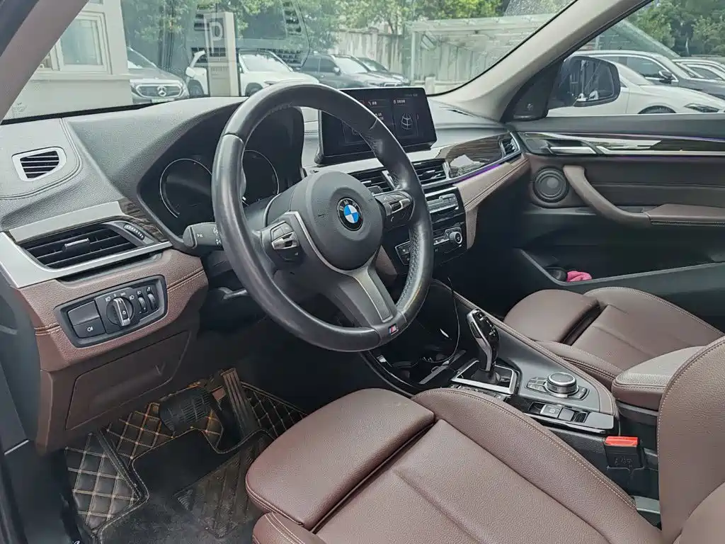 BMW X1 — фото 16