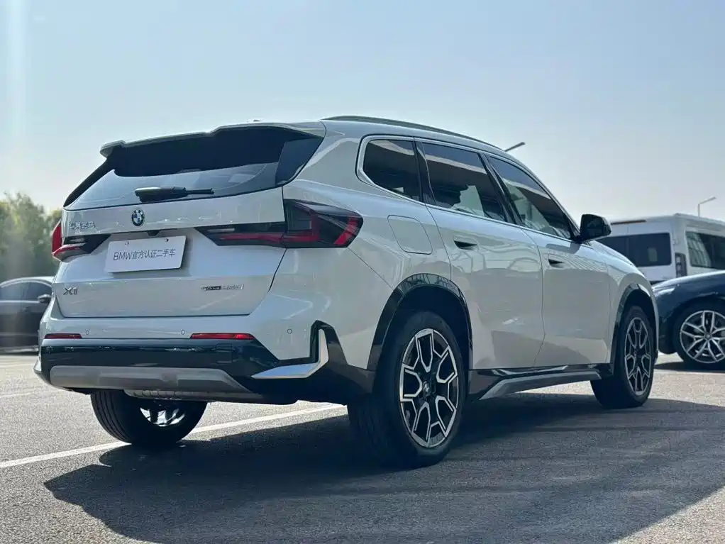 BMW X1 — фото 9