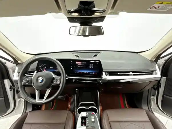 BMW X1 — фото 14