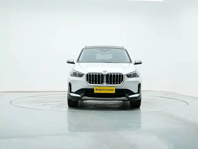 BMW X1 — фото 3